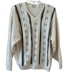 Vintage Cream V-Neck Sweater with Gray and Black Dotted Stripes Large